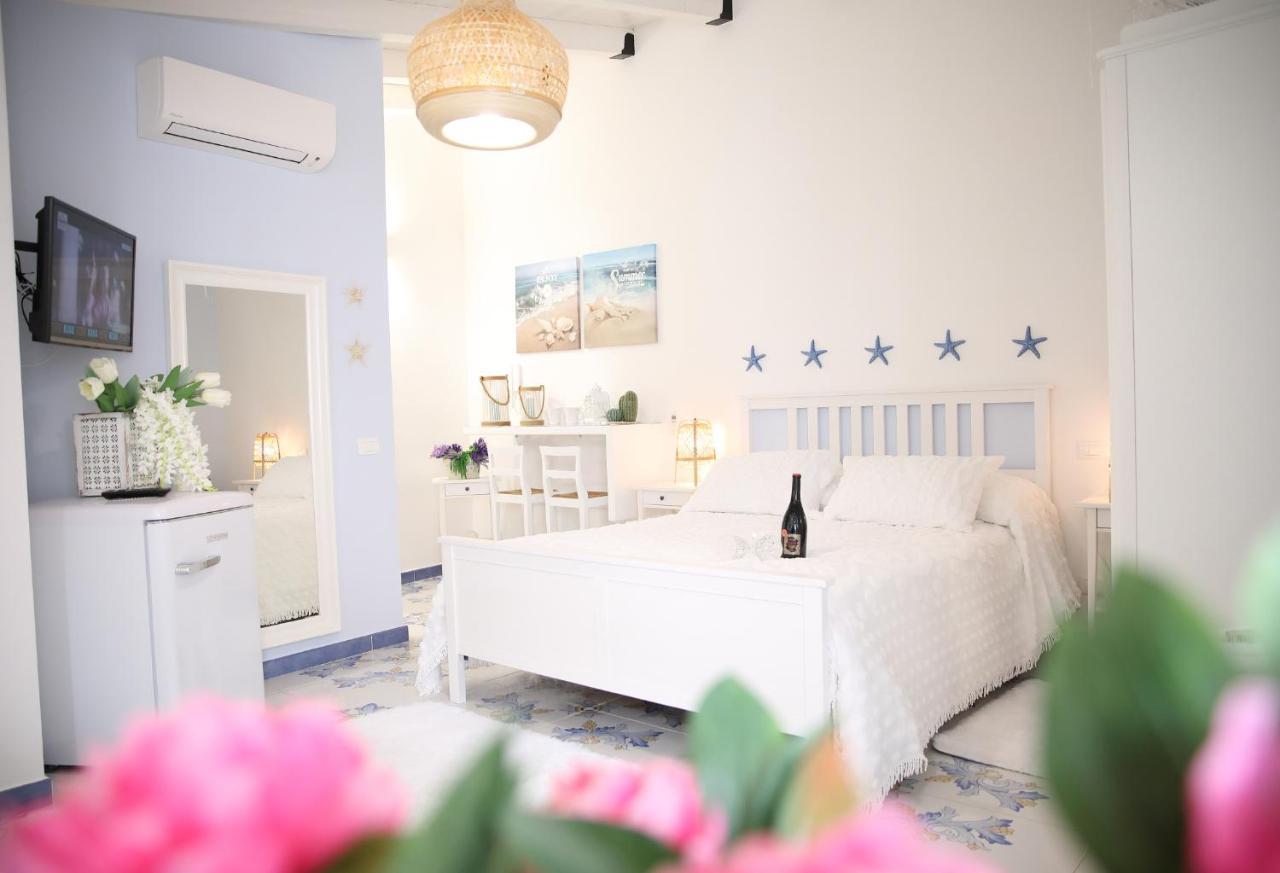 Blu Mare Suite Privata & Apartment Terrasini Buitenkant foto