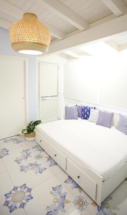 Blu Mare Suite Privata & Apartment Terrasini Buitenkant foto